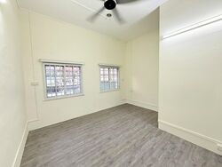 Jalan Besar (D8), Office #500559201